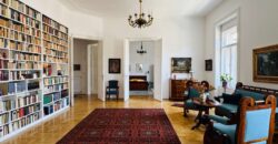 Luxury 5-Room Apartment Overlooking the Square