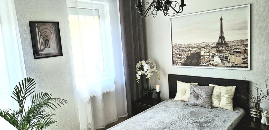 Bright, Modern 3+1 Room Apartment in the Green Belt of District II