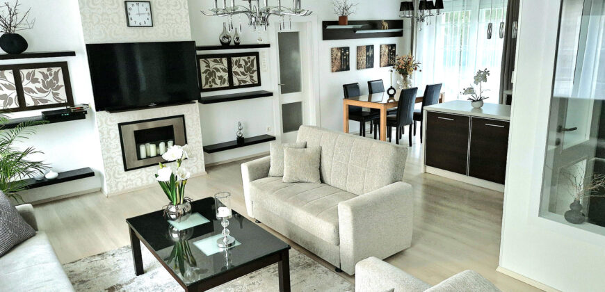 Bright, Modern 3+1 Room Apartment in the Green Belt of District II