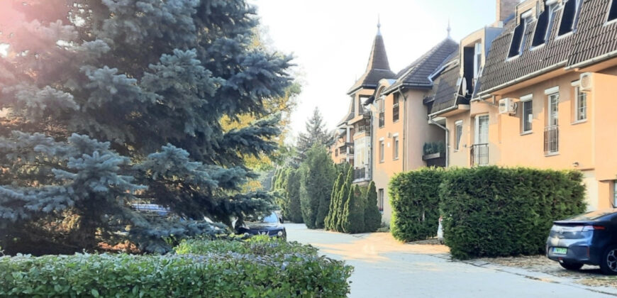 Bright, Modern 3+1 Room Apartment in the Green Belt of District II