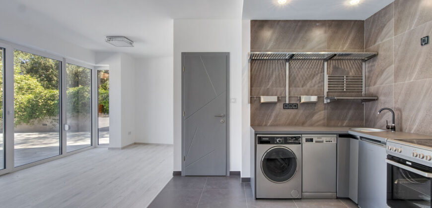 Luxury Living in District II – Premium New Development with Garden & Panoramic Terraces