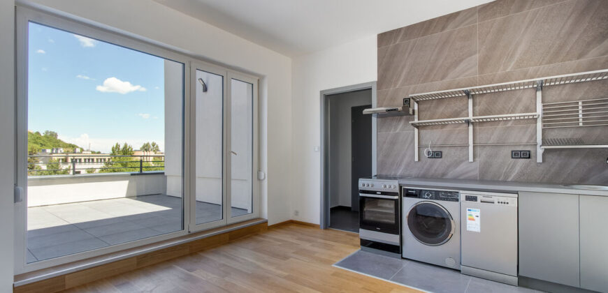 Luxury Living in District II – Premium New Development with Garden & Panoramic Terraces