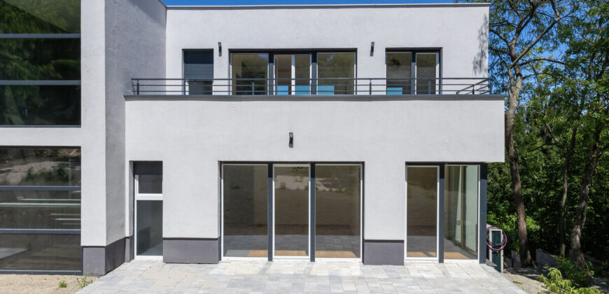 Luxury Living in District II – Premium New Development with Garden & Panoramic Terraces