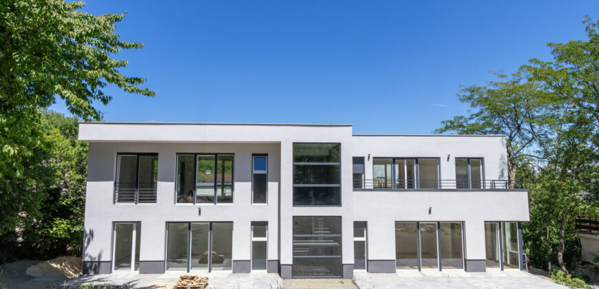 Luxury Living in District II – Premium New Development with Garden & Panoramic Terraces
