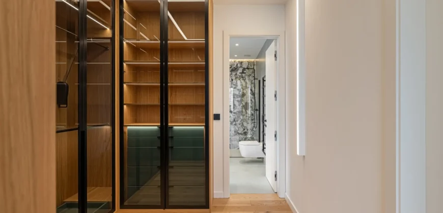 Award-Winning Architectural Masterpiece: Ultra-Luxury Residences in Svábhegy