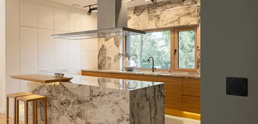 Award-Winning Architectural Masterpiece: Ultra-Luxury Residences in Svábhegy
