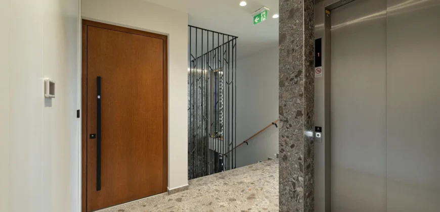 Award-Winning Architectural Masterpiece: Ultra-Luxury Residences in Svábhegy