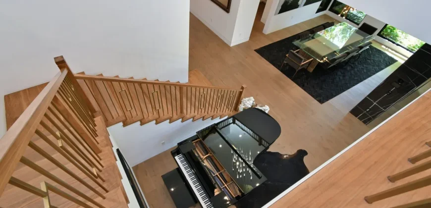 4544 Woodley Ave – Los Angeles