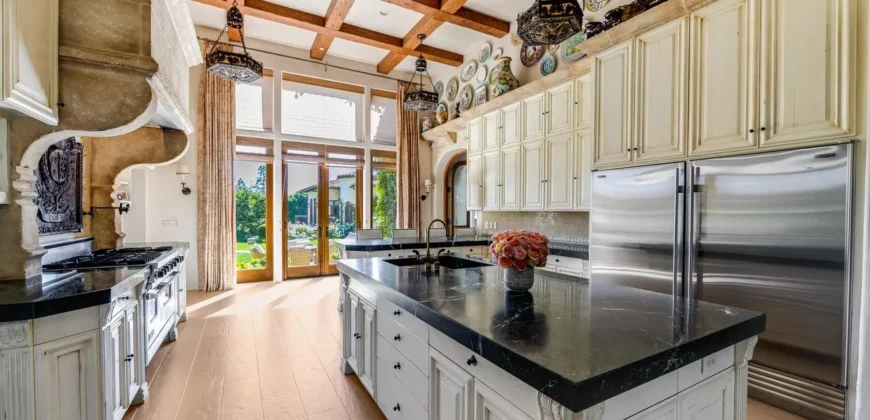 1550 Amalfi Dr – Los Angeles