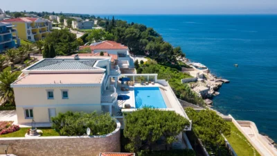 Seafront Luxury Villa With Infinity Pool And Stunning Adriatic Sea Views In Croatia – Umag