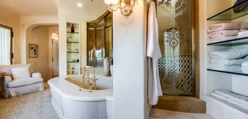 1550 Amalfi Dr – Los Angeles