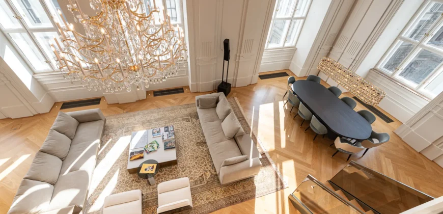 Grand Etage In Inner City Palais – Vienna