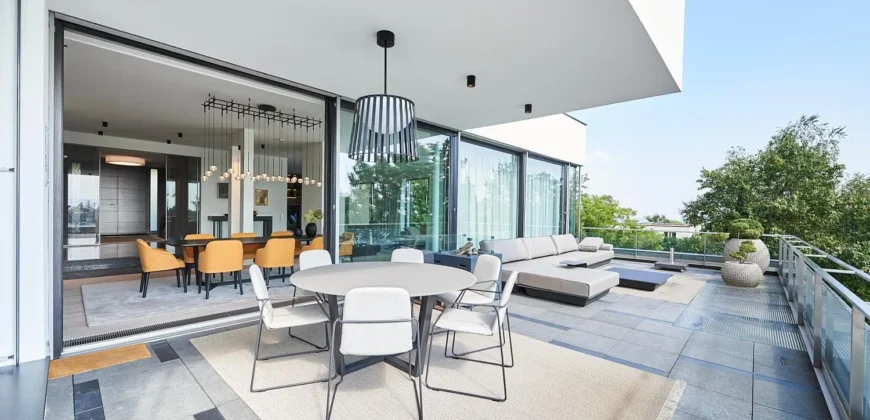 Modern Villa With Unique View – Vienna