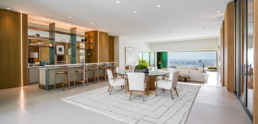 9016 Thrasher Ave – Los Angeles