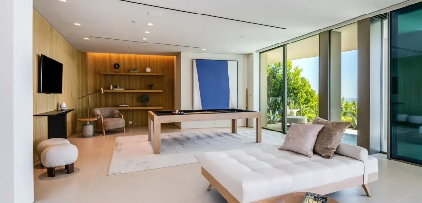 9016 Thrasher Ave – Los Angeles
