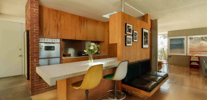 “The Sale House” La By Richard Neutra – Los Angeles