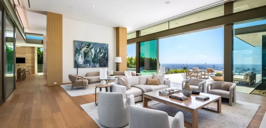 9016 Thrasher Ave – Los Angeles