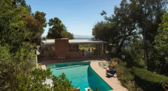 “The Sale House” La By Richard Neutra – Los Angeles
