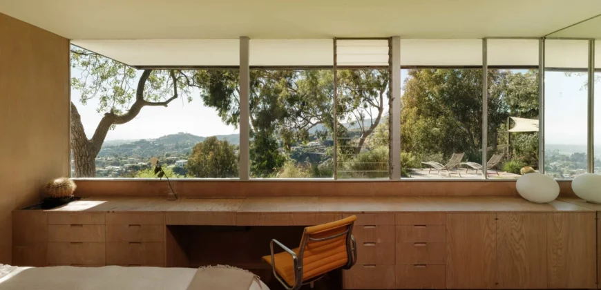 “The Sale House” La By Richard Neutra – Los Angeles
