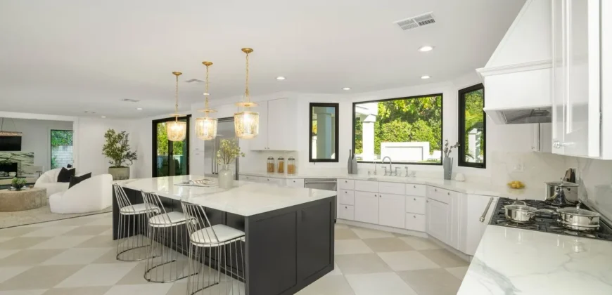 4608 Westchester Drive – Los Angeles