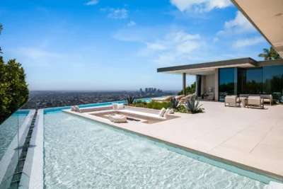 9016 Thrasher Ave – Los Angeles
