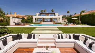 Exceptional Luxury Villa Front Line To The Prestigious Los Naranjos Golf.