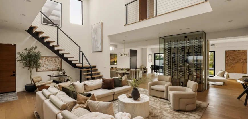 3208 Oakley Drive – Los Angeles