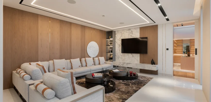 Rare Palm Jumeirah Home With Exceptional Dual Views