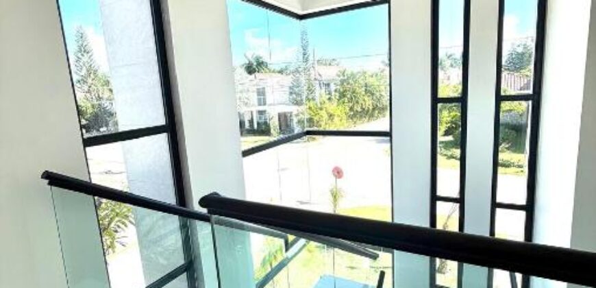 The Ultra-Modern Escape: PC Village Elite, PUNTA CANA PUNTA. CANA VILLAGE