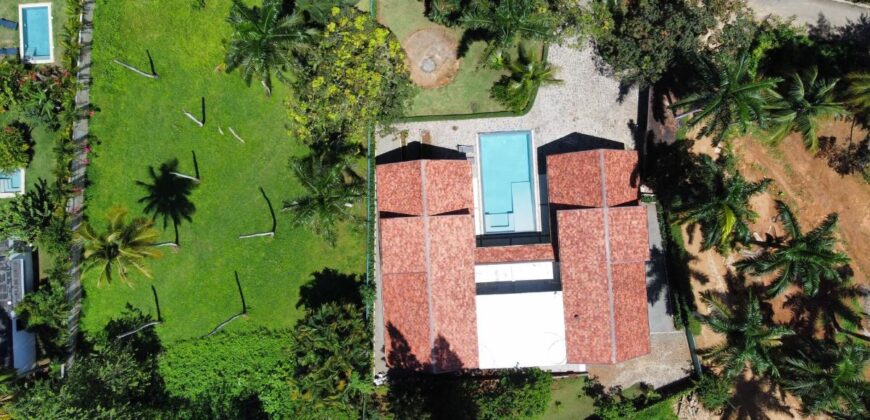 Luxury Villa + 2 Guest Apartments | Pool, Privacy & High Rental Potential, Las Terrenas